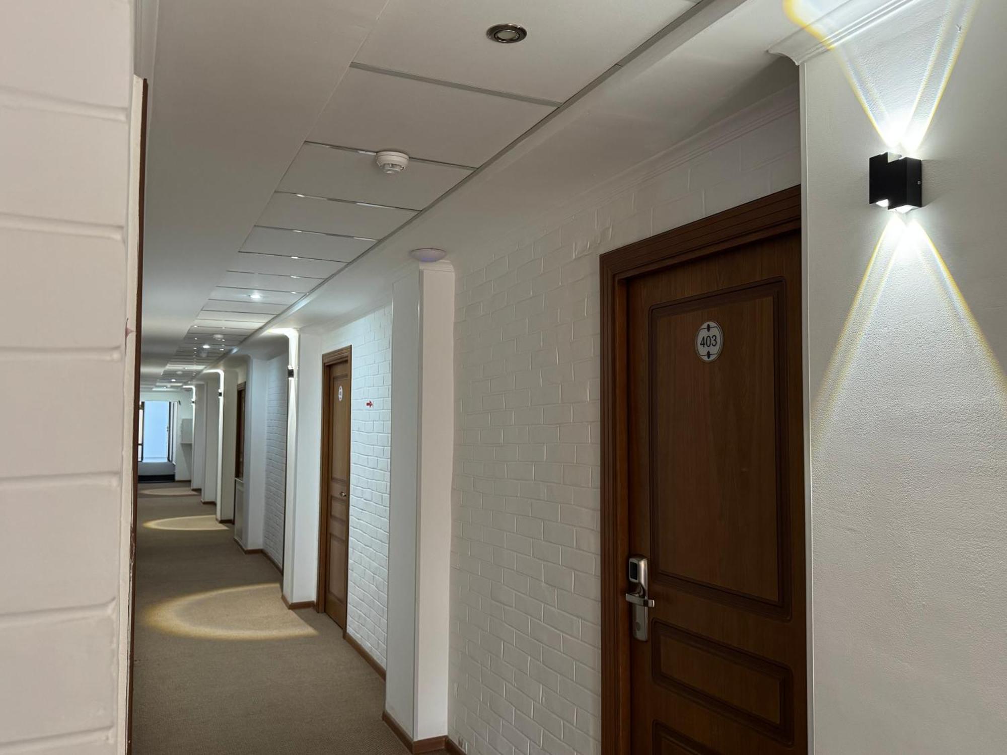 Hotel Afsona Qarshi Exterior foto